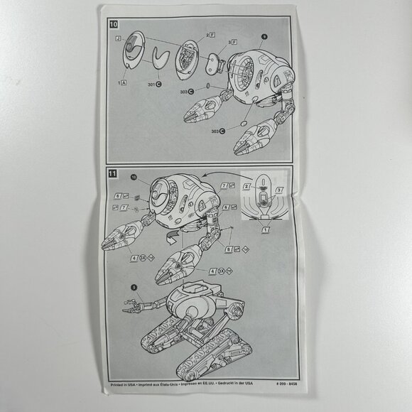 AMT ERTL Vintage Lost in Space Robot Plastic Model Kit #8458 1998 - Picture 12 of 14